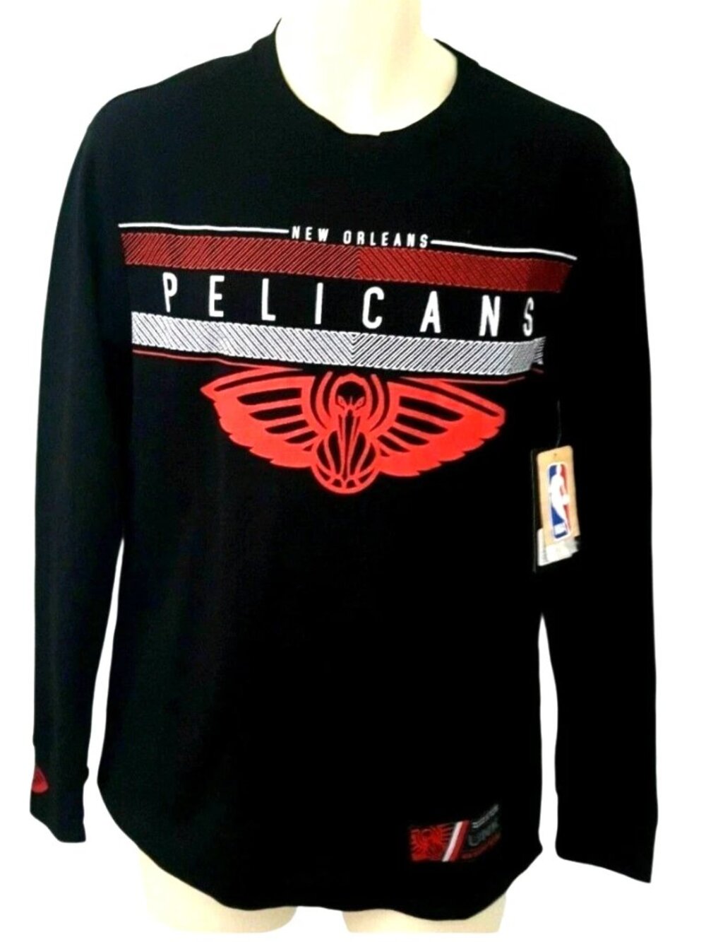 New Orleans Pelicans Men Shirt Size Small Lightweight Thermal Black UNK Big Logo
